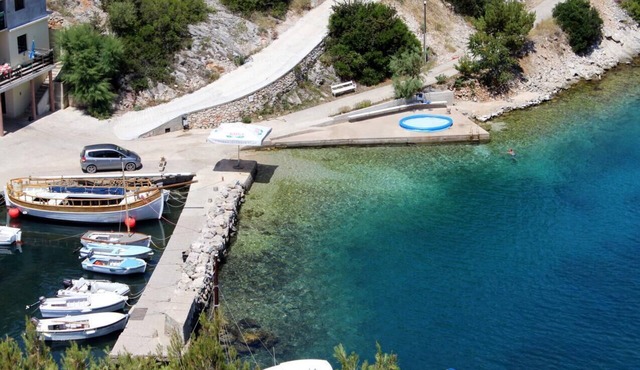 One bedroom apartment with terrace Sali, Dugi otok (A-8121-b)