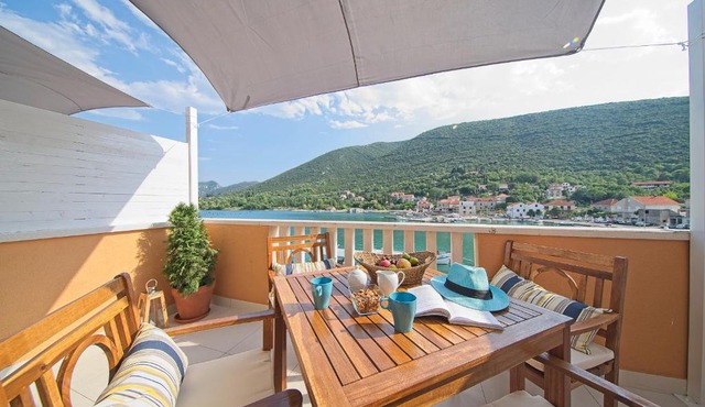Oyster paradise Turquoise apartment in Ston