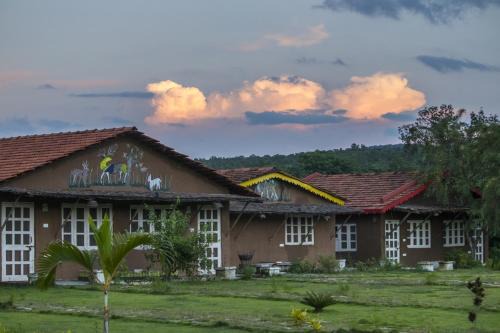 Pachmarhi Foothill Cottages by Vanyum in Pachmarhī