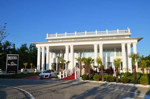 ParkHotel by Vali Ranch Resort in Prilepnica