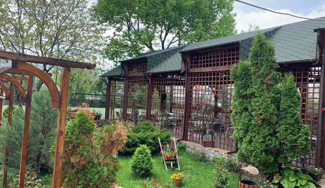 Pensiune Restaurant Rustic Rm Sarat in Ramnicu Sarat