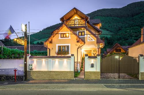 Pensiunea Casa Loloiu in Gura Raului