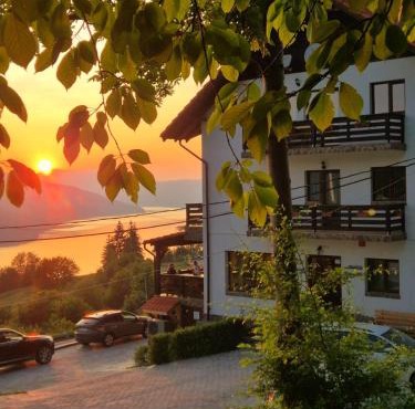 Pensiunea La Bunica in Hangu