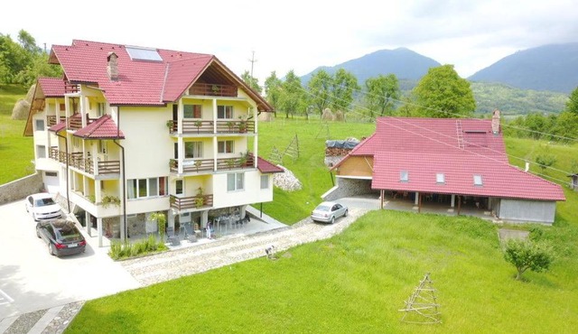 Pensiunea Tiuta in Corbeni