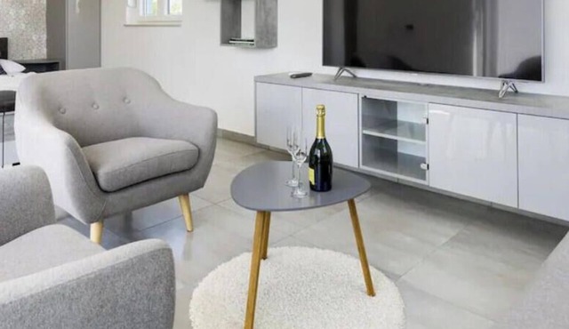 Penthouse Laudato with jacuzzi and sea view