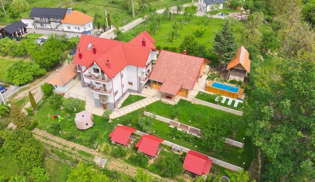 Perla Argeșului - cazare Curtea de Argeș pe Transfăgărășan in Albestii Paminteni