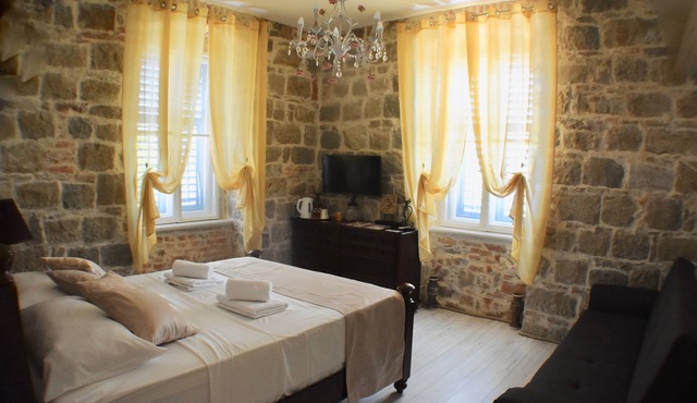 PIETRA ROSSA Luxury Rooms in Split