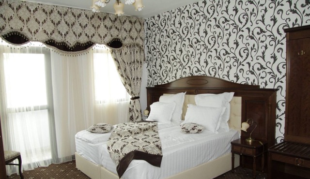 Pik Elegance in Bucov