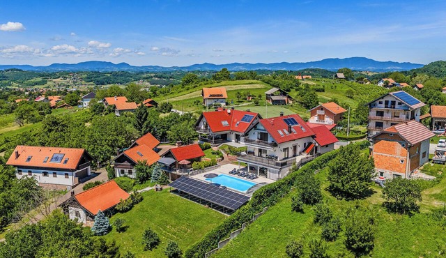 Pool Villa Aurelia/w Sauna & Jacuzzi near Zagreb, Gornja Stubica, Croatia
