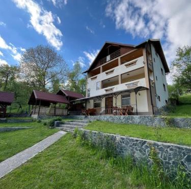 Poteca Ursului in Capatanenii Pamanteni