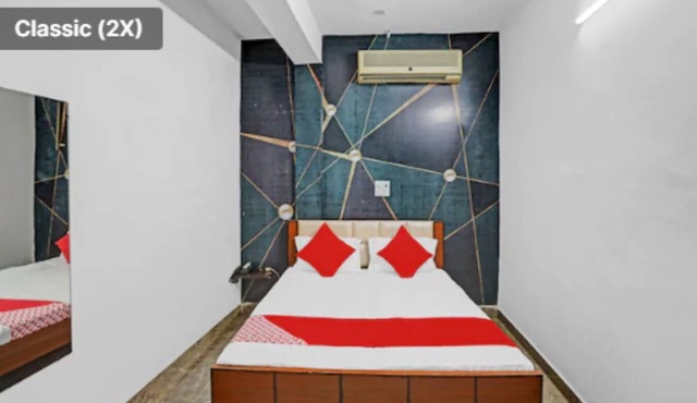 PRIVATE ROOM IN SURAJKUND in New Delhi