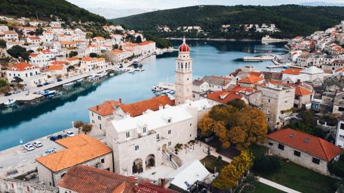 Puteus Palace Heritage Hotel in Pučišća