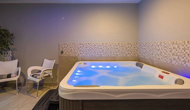 Relaxing Summer Apartment - Pool, Sauna, Jacuzzi 7