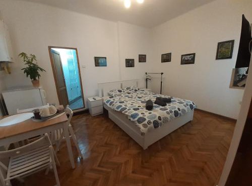 Republicii Studio in Historic Center in Braşov
