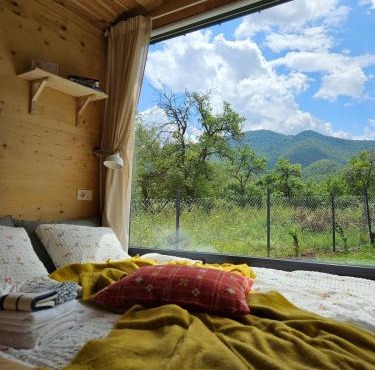 Retezat83 Sunshine tiny home , adults only in Riu de Mori