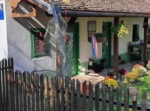 Ribarska kuća - Ilok ,tradicijska kuća-sobe