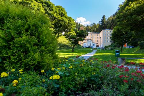 Rimske Terme Resort - Hotel Zdraviliški dvor in Rimske Toplice