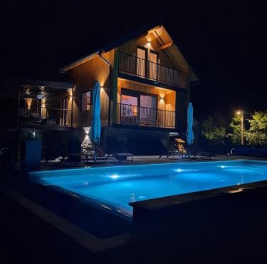 River Home by WH in Bosiljevo