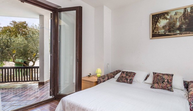 Rona apartment Josip for 2+2 persons