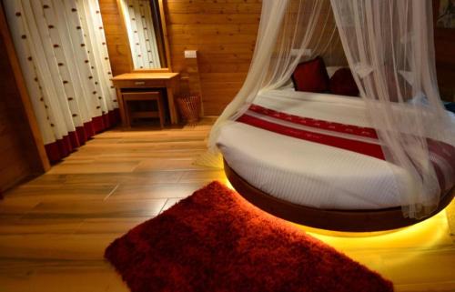 Room in Villa - LakeRose Wayanad Resort in Vayittiri