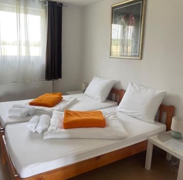 Rooms Jelengrad