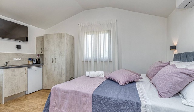 Rooms Nilda /Luxury Double Bedroom No.2 in Porec