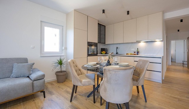 Rosmarin holiday flat with balcony and lift