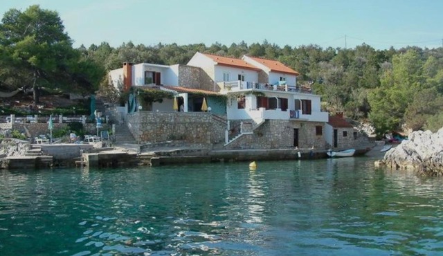 Roso Seafront House