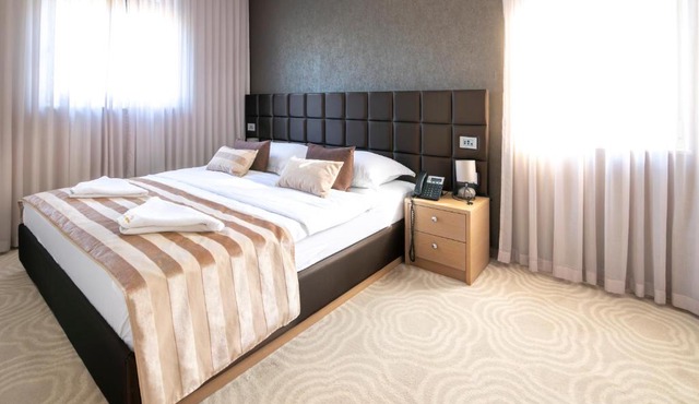 Royal Airport Hotel
