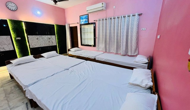 Rudraksh Inn in Varanasi