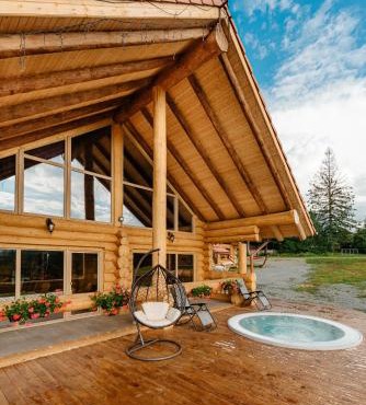 Rustic Chalet in Călăţele