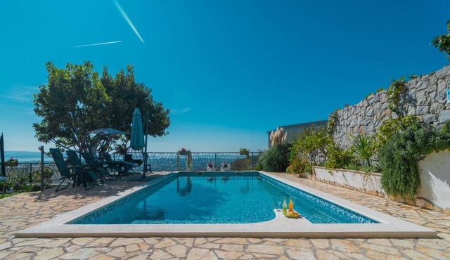 SALONA HILLS with magical view of SPLIT