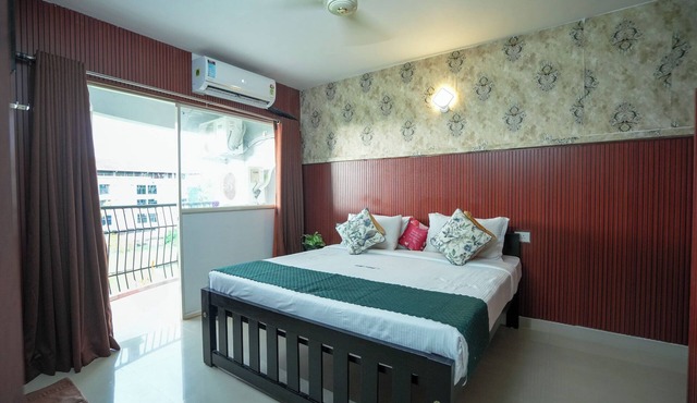Sancta Monica Lounge -Cochin Airport in Nedumbassery