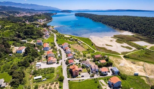 Seafront Apt for Family Vacation - Neda Ruzmarin in Kampor