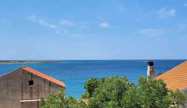 Seaside holiday house Unešić - Unije, Lošinj (K-8045)
