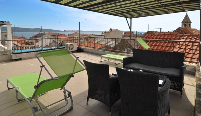 Seaside holiday house Kaštel Sućurac, Kaštela (K-19241)