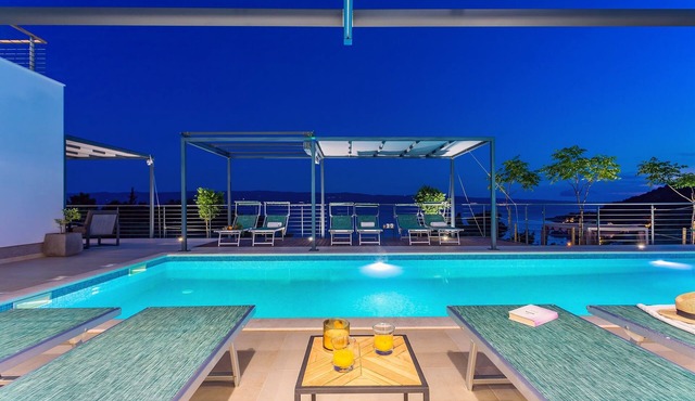 Seaview holiday home Lemona