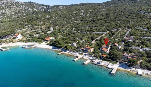 Secluded fisherman's cottage Cove Vitane, Pašman (K-8483)