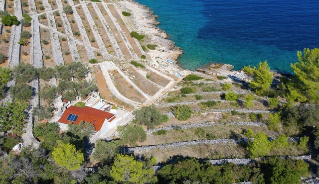 Secluded fisherman's cottage Cove Stiniva, Korčula (K-11389)
