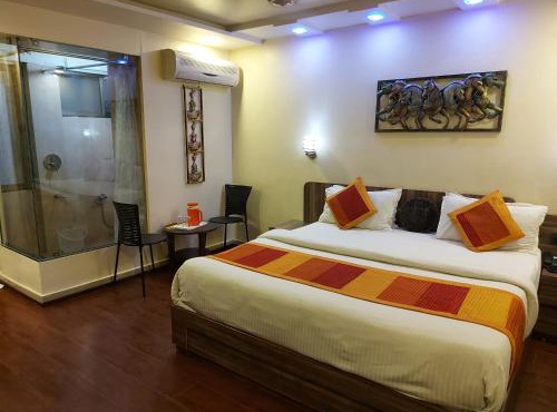 Shaleen Elegance Homestay Near Nakki Lake in Mount Ābu