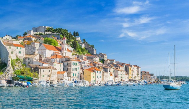 Sibenik Sunshine Sailing: A Luxurious Croatian Beach Experience