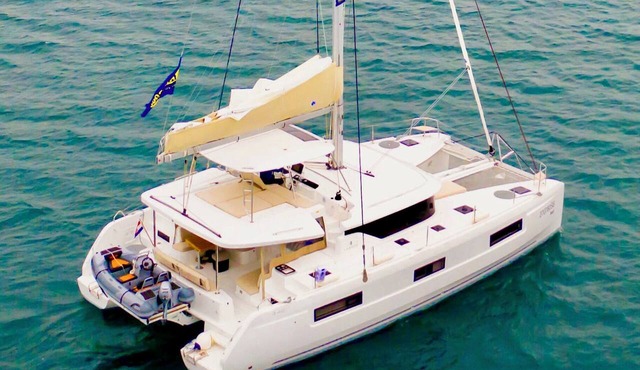 Sibenik Sunshine Sailing: A Luxurious Croatian Beach Experience