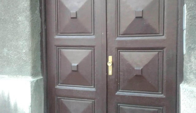 Simple and Quiet flat in the City Center in Stari Grad