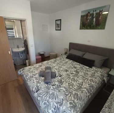 Sleepover Room K&M