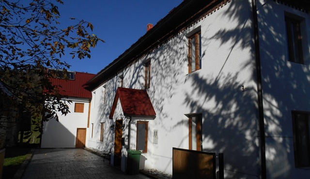 Sleeps 12 Farmhouse on the Beautiful Šentviška planota in Ponikve