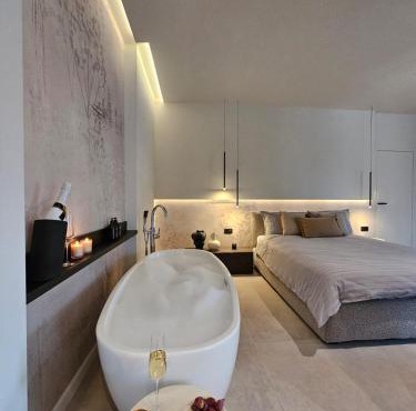 Sobe Six On 7 - Luxury Apartments & Rooms