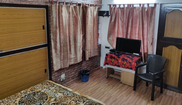 Sophisticated Apartment for office and home stay in Chennai