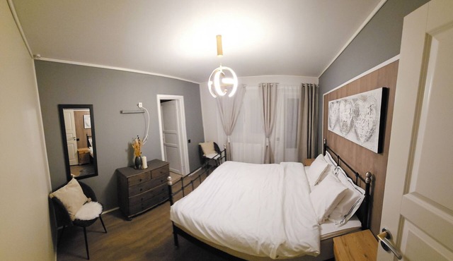 Spacious 6-bedroom chalet in welcoming Vama with WiFi in Vama