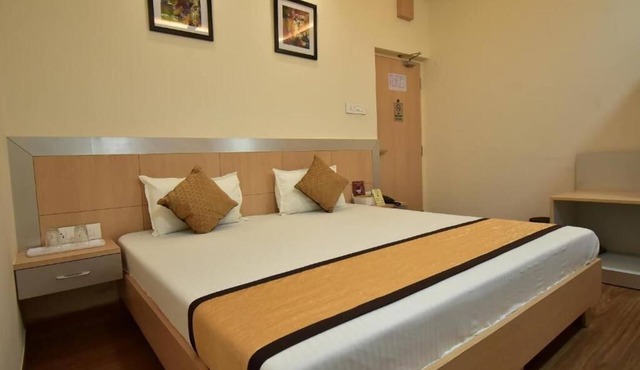 Standard Single Room 3 - Hotel Ramida Suites At Delhi Airport in New Delhi