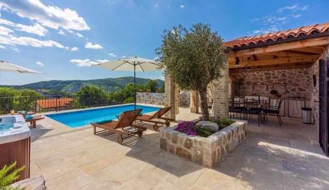 Stone Villa Mavrić